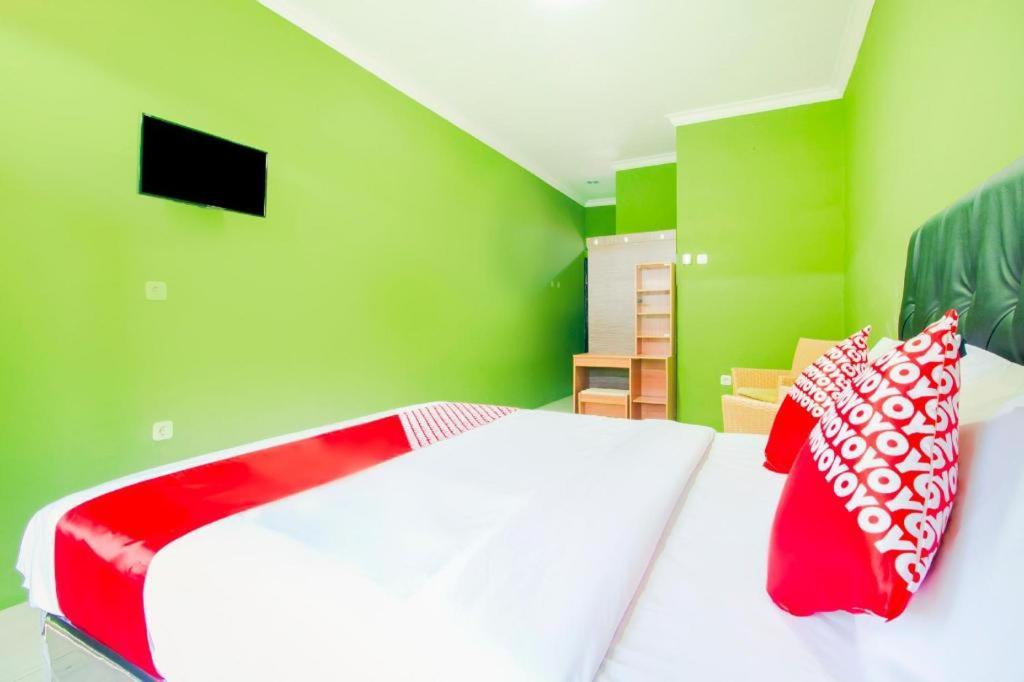 Oyo 1014 Bettah Coba 2 Sukabumi Hotel Екстериор снимка